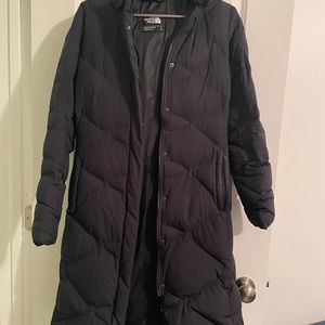The North Face Miss Metro Women’s Down. Size Large, Black.